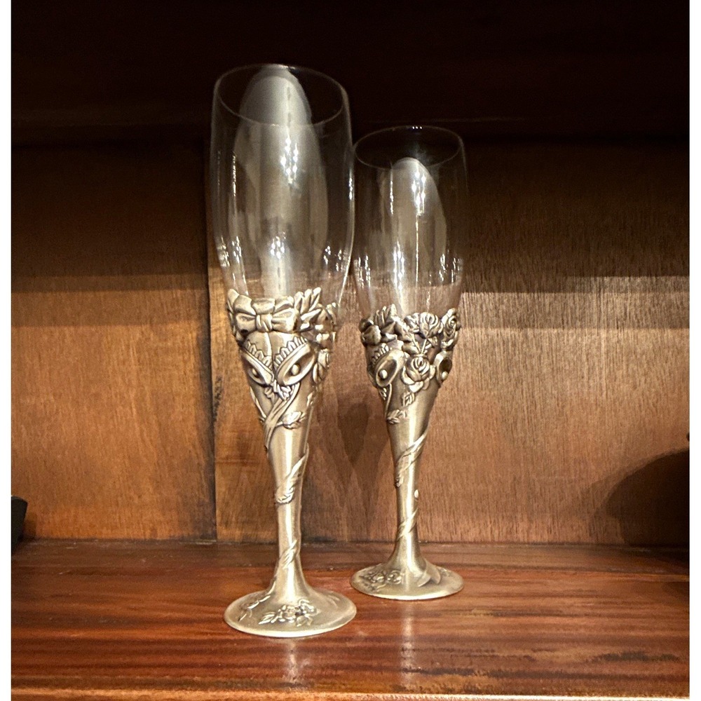 Set of 2 Floral Champagne Flutes Clear Glass Ornate Silver Metal Stems Rose Bow